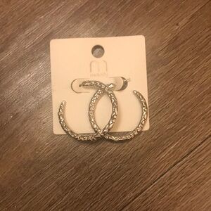 Melody hoop silver earrings